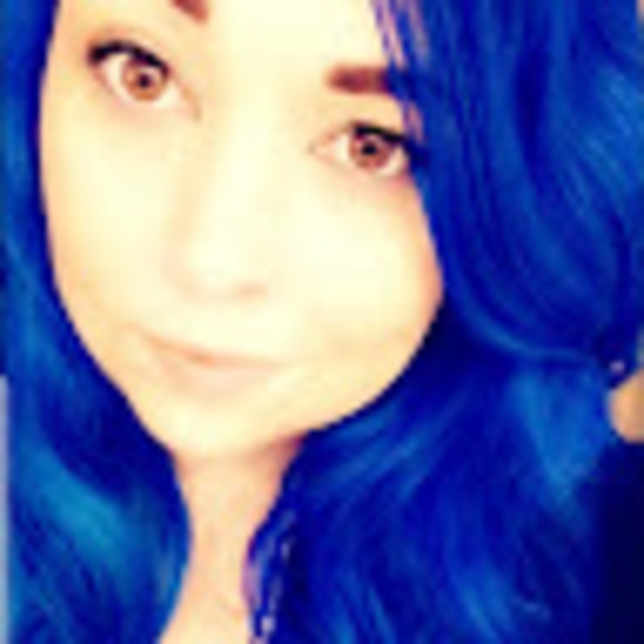 Meet your Posher, Linzy